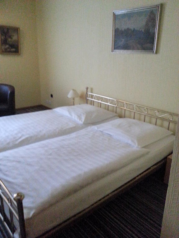 Alte Rathausschaenke - Hotel Garni 汉诺威-明登 外观 照片